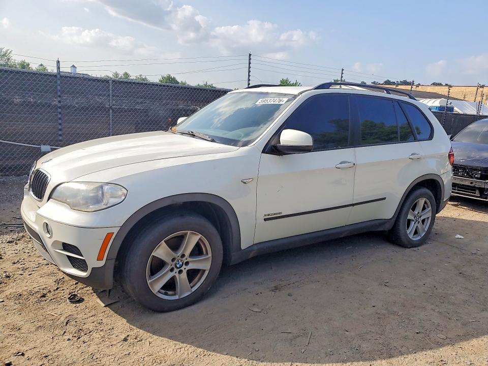 2013 BMW X5 VIN 5UXZV4C57D0E06081 COPART salvage auction — REAR END, MT - CERTIFICATE OF TITLE, sold $125 on 2026-07-30 (photo 1)