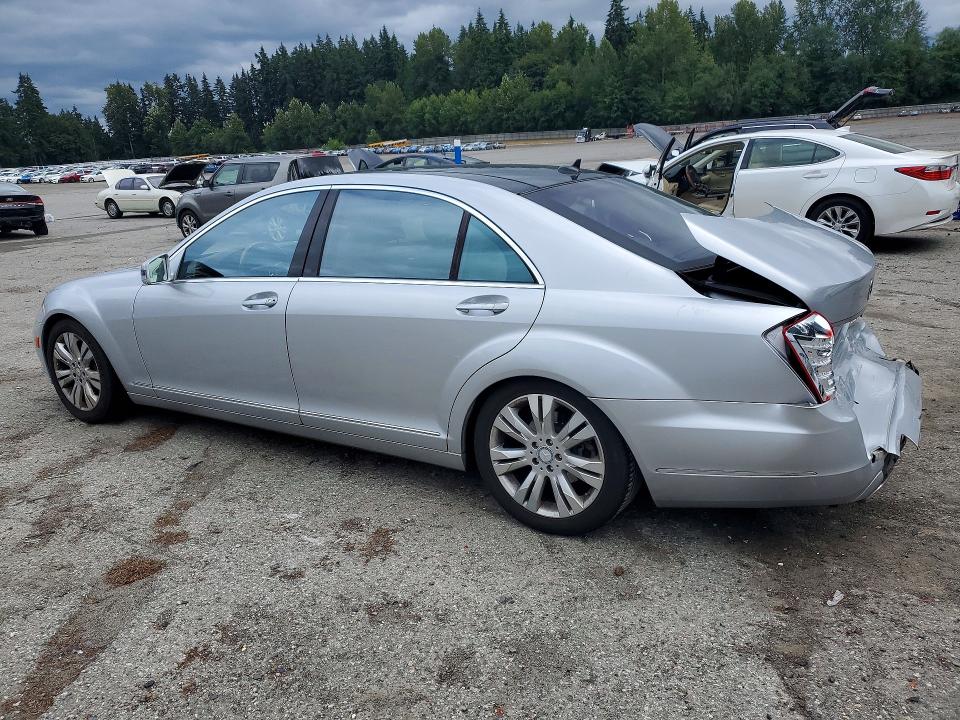 2010 Mercedes-benz S class VIN WDDNG9FB7AA300554 COPART salvage auction — REAR END, WA - BILL OF SALE, sold $550 on 2026-08-17 (photo 2)
