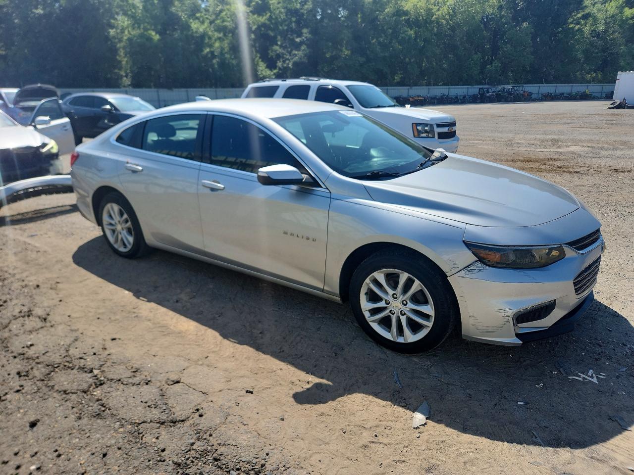 2018 Chevrolet Malibu Limited VIN 1G1ZD5ST1JF207214 COPART salvage auction — Minor Dent/Scratches, LA - PERMIT TO SELL, sold $2,300 on 2026-07-09 (photo 4)