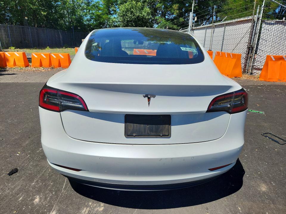 2022 Tesla Model 3 VIN 5YJ3E1EA5NF285731 COPART salvage auction — FRONT END, CA - CERTIFICATE OF TITLE, sold $250 on 2026-07-22 (photo 6)