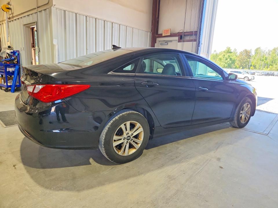 2013 Hyundai Sonata VIN 5NPEB4ACXDH713397 COPART salvage auction — MINOR DENT/SCRATCHES, Ny - Certificate Of Title, sold $1,362 on 2026-07-20 (photo 3)