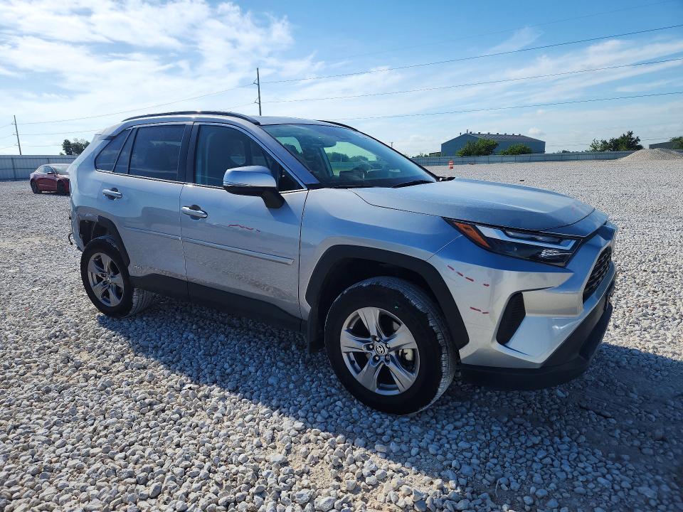 2022 Toyota Rav 4 VIN JTMRWRFV6ND564751 COPART salvage auction — REAR END, Tx - Salvage Vehicle Title, sold $15,399 on 2026-07-30 (photo 4)