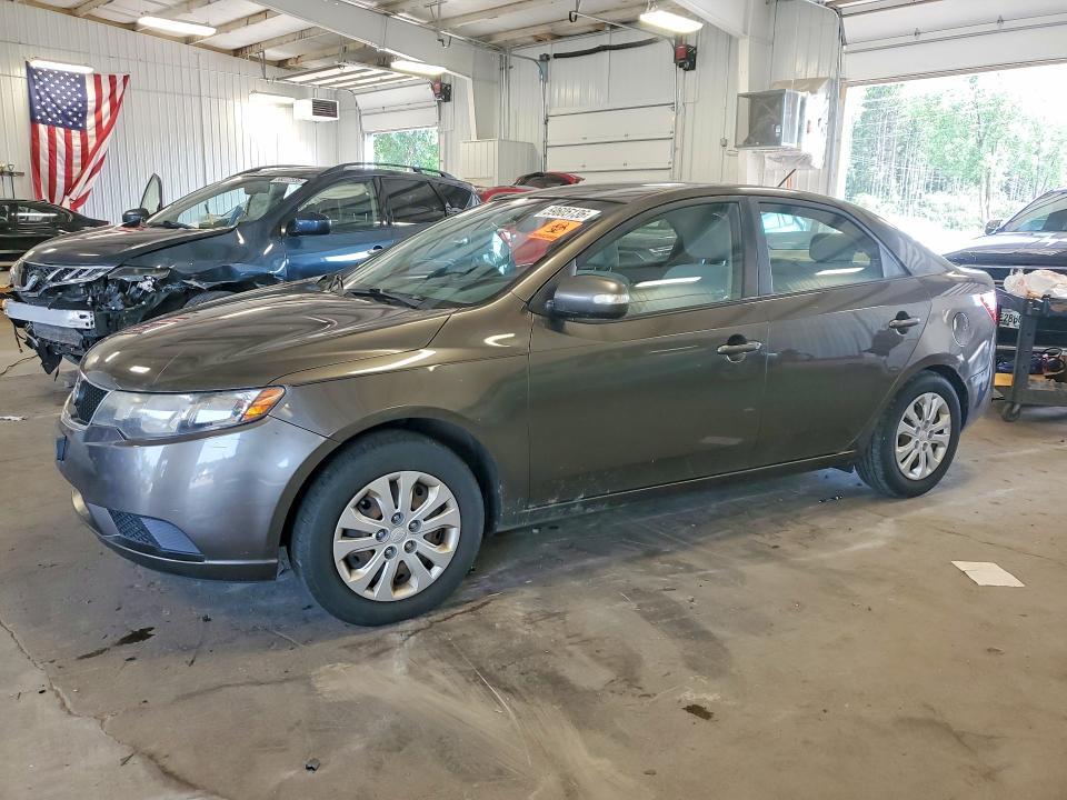 2010 Kia Forte VIN KNAFU4A21A5275237 COPART salvage auction — MINOR DENT/SCRATCHES, MN - CERTIFICATE OF TITLE, sold $500 on 2026-07-09 (photo 1)