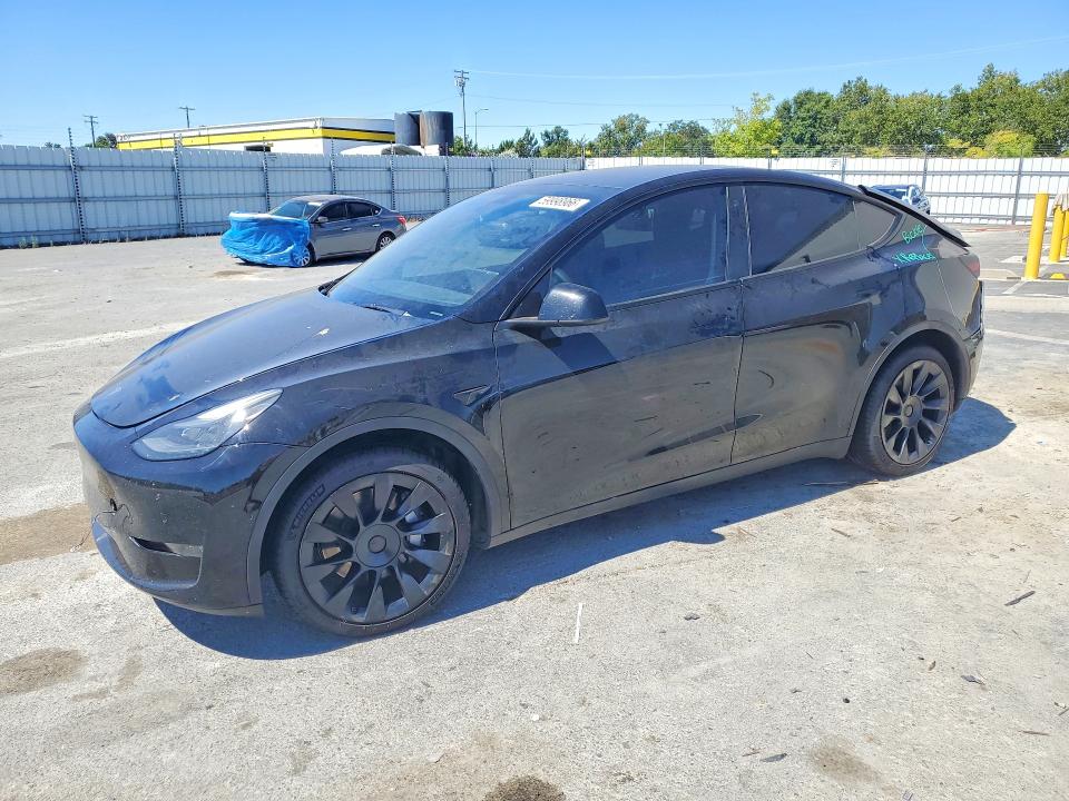 2022 Tesla Model y VIN 7SAYGAEE7NF555550 — COPART salvage auction photo