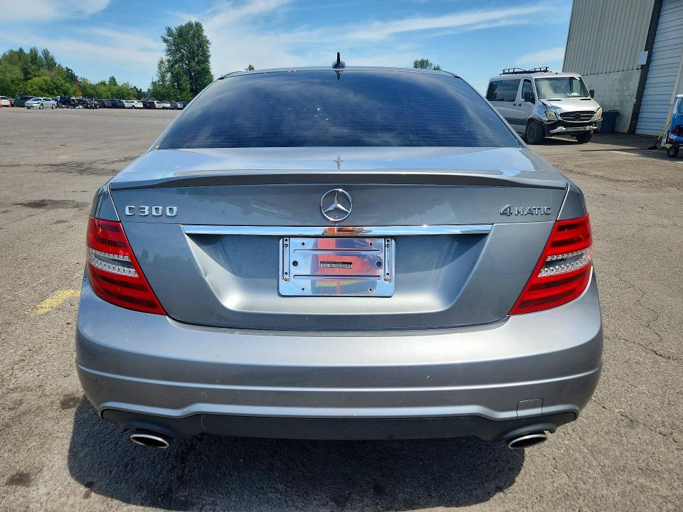 2013 Mercedes-benz C-klasse VIN WDDGF8AB0DA786870 COPART salvage auction — FRONT END, Or - Salvage Title Certificate, sold $2,300 on 2026-08-17 (photo 6)