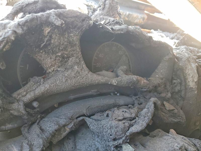 2009 Toyota Corolla VIN JTDBL40E199037957 COPART salvage auction — BURN, CA - NON-REPAIRABLE VEHICLE CERT, sold $225 on 2026-07-08 (photo 9)
