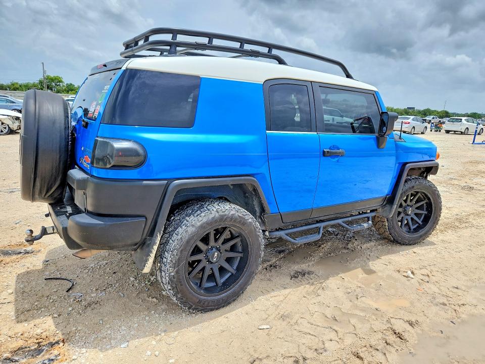 2008 Toyota Fj cruiser VIN JTEZU11F08K004050 COPART salvage auction — FRONT END, TX - SALVAGE VEHICLE TITLE (P), sold $1,000 on 2026-07-30 (photo 3)