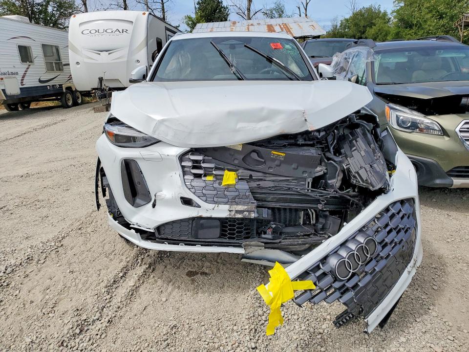 2026 Audi Q5 VIN WA12AAGU9T2019556 COPART salvage auction — FRONT END, AB - BOS - ACTIVE, sold $22,800 on 2026-07-22 (photo 5)