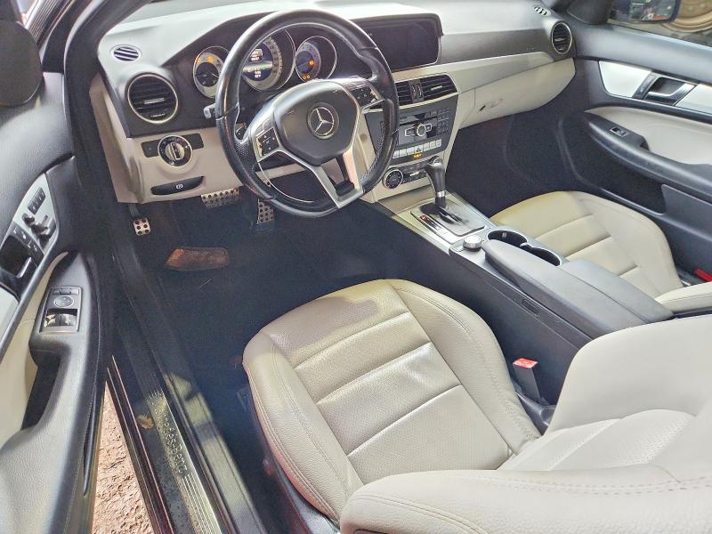 2013 Mercedes-benz C class VIN WDDGJ4HB7DG053015 COPART salvage auction — MINOR DENT/SCRATCHES, TX - CERTIFICATE OF TITLE, sold $825 on 2026-07-24 (photo 8)