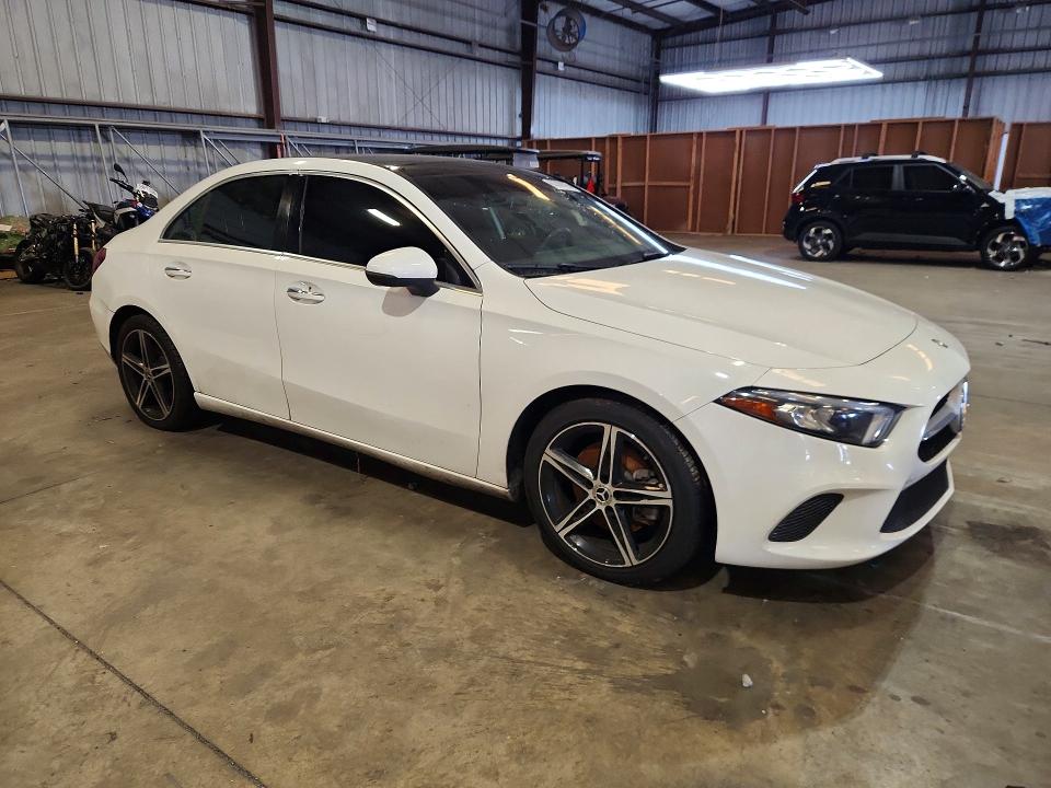 2019 Mercedes-benz VIN WDD3G4EB5KW000477 COPART salvage auction — MECHANICAL, Fl - Certificate Of Title, sold $7,400 on 2026-08-12 (photo 4)