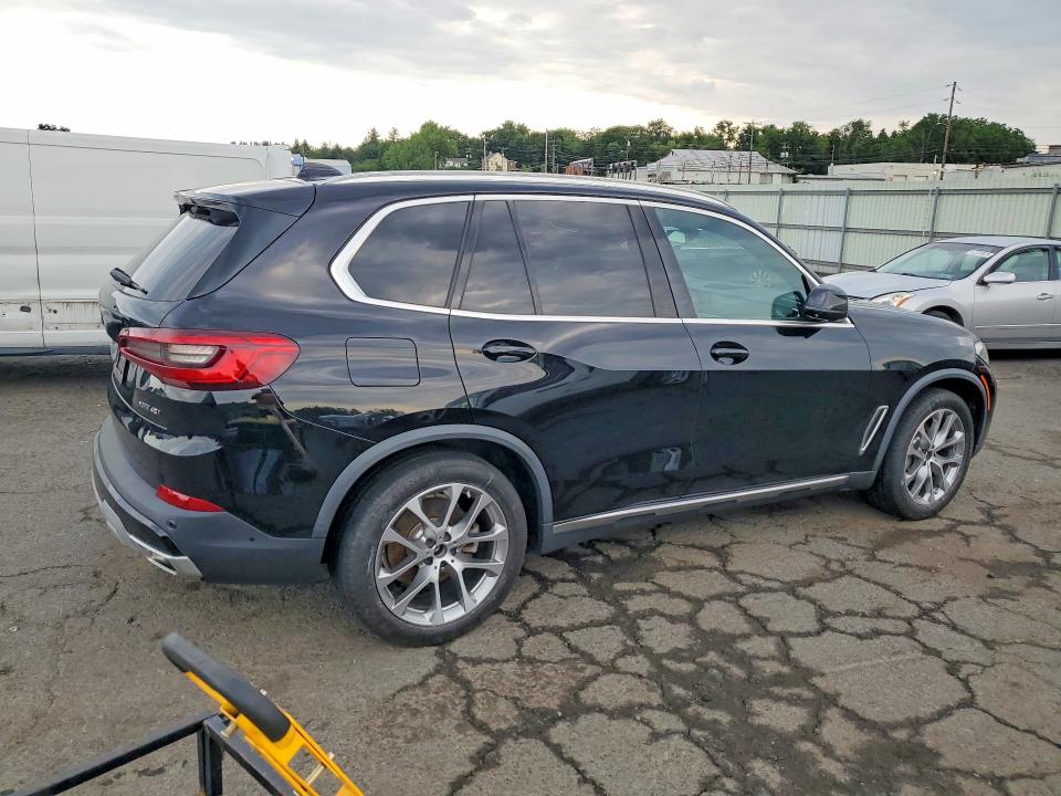 2020 BMW X5 VIN 5UXCR6C02L9B54213 COPART salvage auction — WATER/FLOOD, PA - CERTIFICATE OF SALVAGE, sold $7,700 on 2026-07-28 (photo 3)
