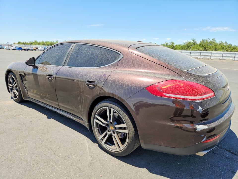 2014 Porsche Panamera VIN WP0AA2A76EL014077 COPART salvage auction — MINOR DENT/SCRATCHES, Salvage Title, sold $2,550 on 2026-07-27 (photo 2)