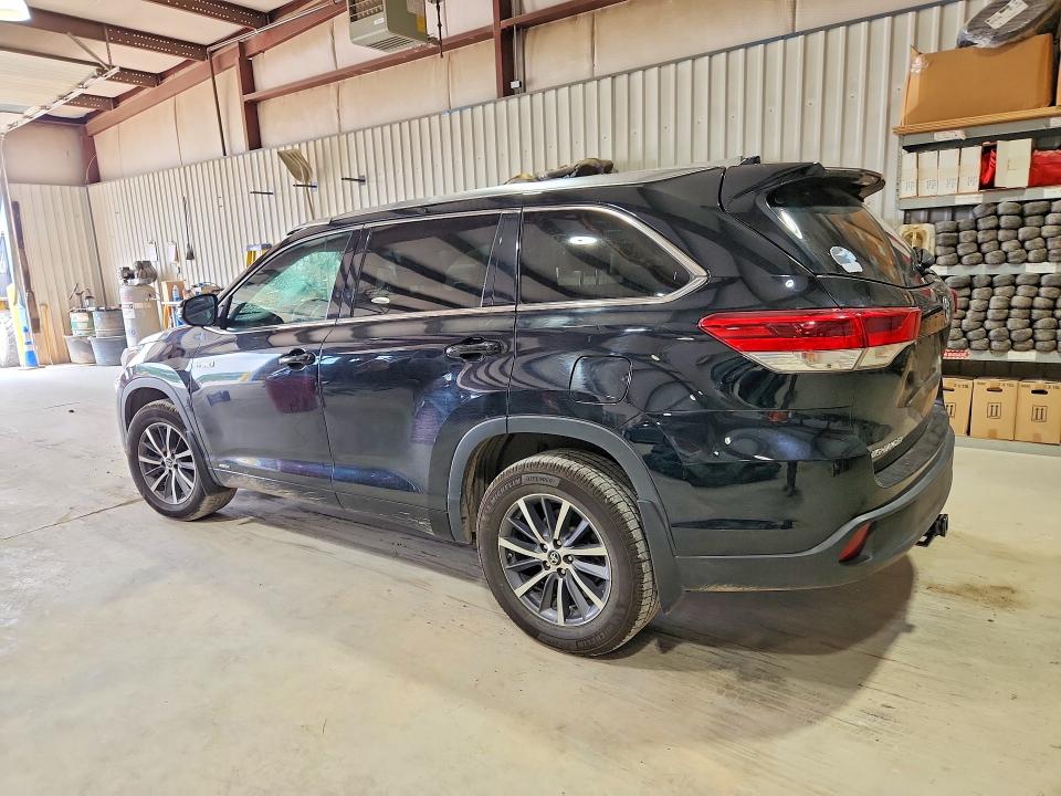 2018 Toyota Highlander VIN 5TDJGRFH3JS038418 COPART salvage auction — FRONT END, Sc - Salvage Title, sold $1,600 on 2026-07-31 (photo 2)