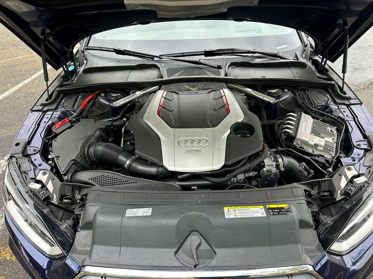 2018 Audi Rs5 VIN WAUC4CF51JA083954 COPART salvage auction — Normal Wear, Ca - Dlr/Dis/Exp Only Salvage Title (P), sold $22,900 on 2026-08-14 (photo 7)