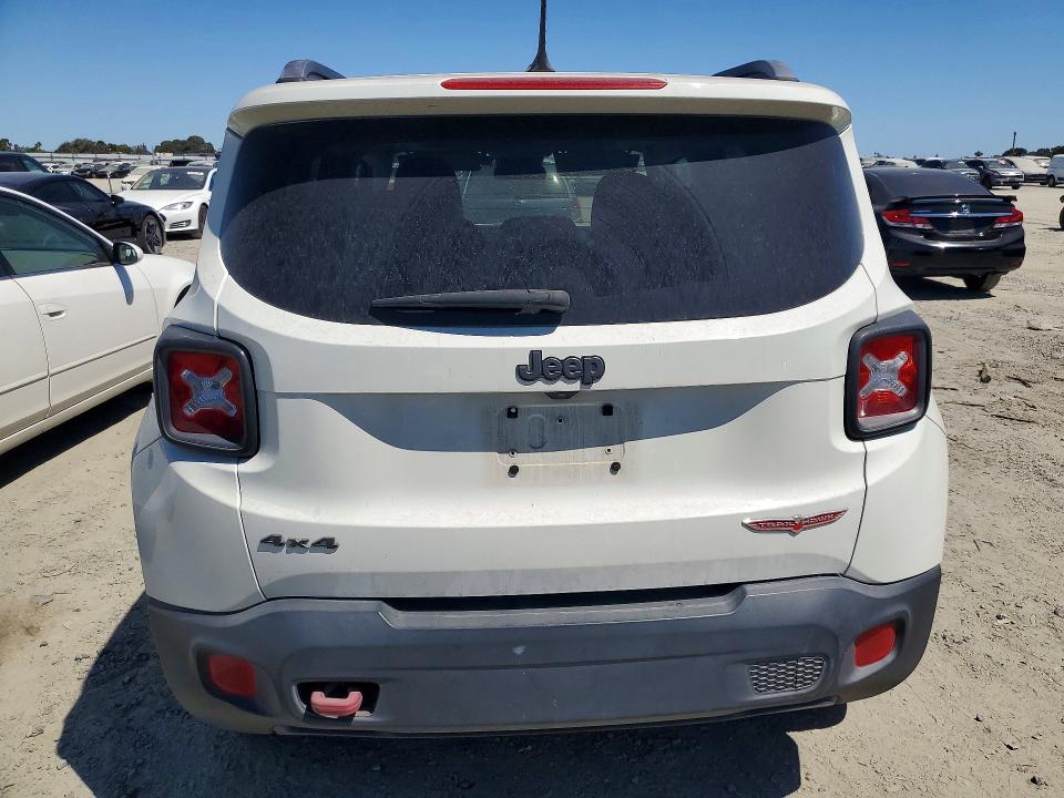 2015 Jeep Renegade VIN ZACCJBCT0FPC12427 COPART salvage auction — FRONT END, Ca - Salvage Certificate, sold $1,800 on 2026-08-06 (photo 6)
