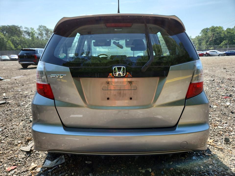 2010 Honda Fit VIN JHMGE8H45AC035881 COPART salvage auction — FRONT END, MD - CERT OF SALVAGE > 75% DAMAGE (P), sold $275 on 2026-07-24 (photo 6)