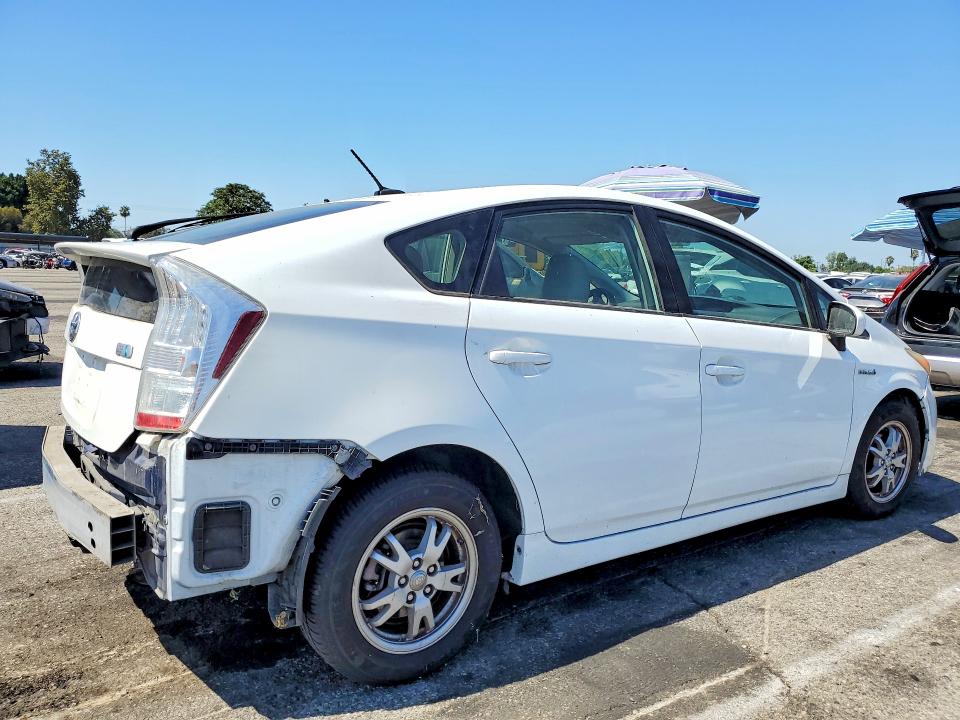 2010 Toyota Prius VIN JTDKN3DU5A0019783 COPART salvage auction — MINOR DENT/SCRATCHES, CA - CERT OF TITLE-SALVAGED, sold $1,250 on 2026-07-28 (photo 3)