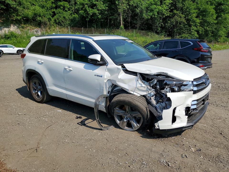2017 Toyota Highlander VIN 5TDDGRFH9HS023560 COPART salvage auction — FRONT END, Ny - Mv-907A Salvage Certificate, sold $9,600 on 2026-07-07 (photo 4)