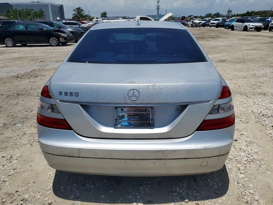 2007 Mercedes-benz S class VIN WDDNG71X27A107972 COPART salvage auction — VANDALISM, FL - CERT OF TITLE SLVG REBUILDABLE, sold $275 on 2026-08-07 (photo 6)