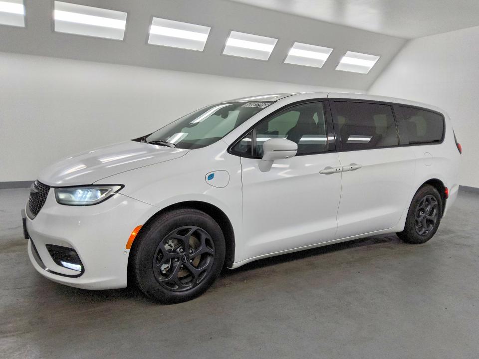 2022 Chrysler Pacifica VIN 2C4RC1L76NR134666 COPART salvage auction — MECHANICAL, CA - CERTIFICATE OF TITLE, sold $4,150 on 2026-07-27 (photo 1)