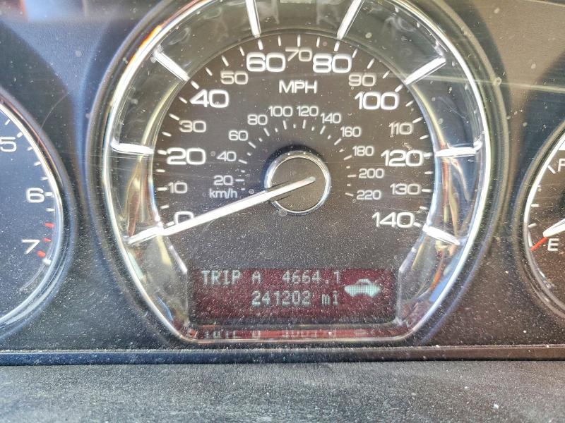 2010 Lincoln Mks VIN 1LNHL9ER2AG611142 COPART salvage auction — SIDE, Ia - Cert Of Title-Salvage Title, sold $475 on 2026-07-31 (photo 9)