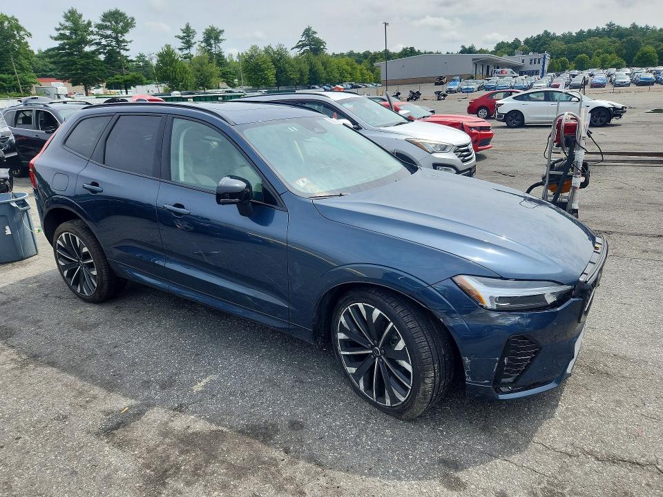 2026 Volvo Xc60 VIN YV4M12RM7T1463667 COPART salvage auction — FRONT END, MA - CERTIFICATE OF TITLE, sold $16,400 on 2026-08-10 (photo 4)