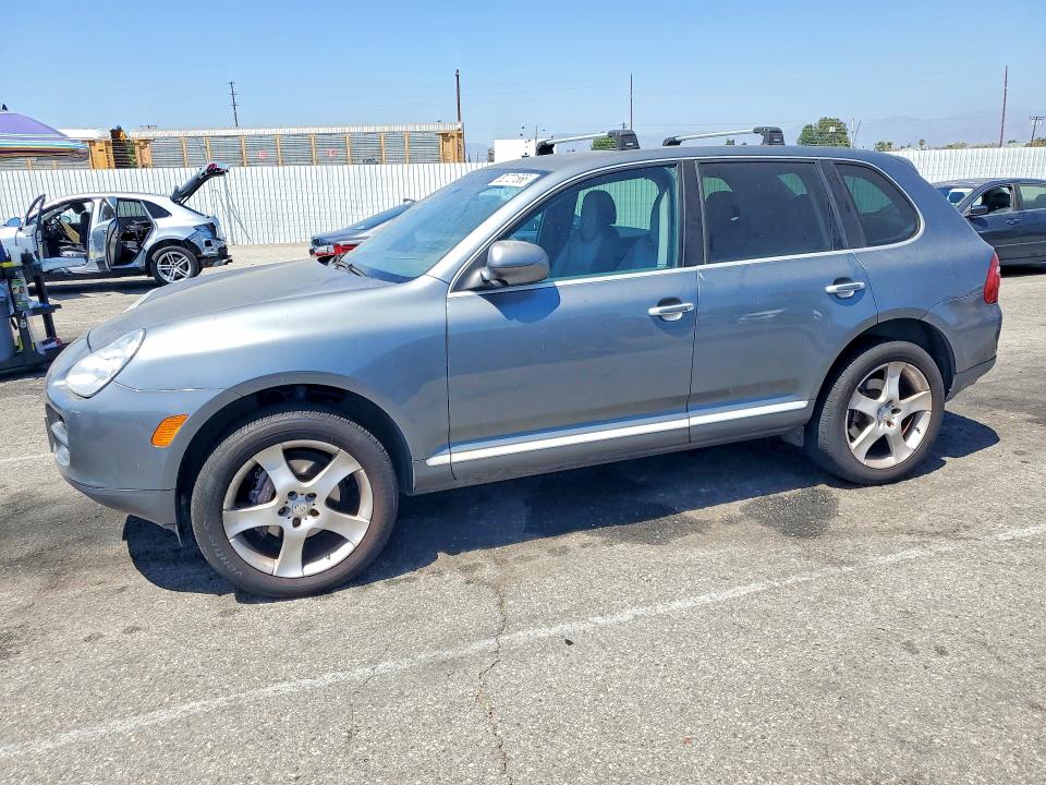2005 Porsche Cayenne VIN WP1AA29P75LA21994 COPART salvage auction — NORMAL WEAR, CA - DIS/DLR/EXP ONLY CLEAN TITLE, sold $400 on 2026-08-07 (photo 1)