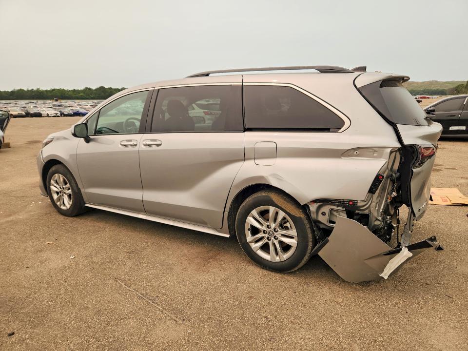 2025 Toyota Sienna VIN 5TDJSKFC4SS182037 COPART salvage auction — REAR END, Ny - Mv-907A Salvage Certificate, sold $20,400 on 2026-08-21 (photo 2)