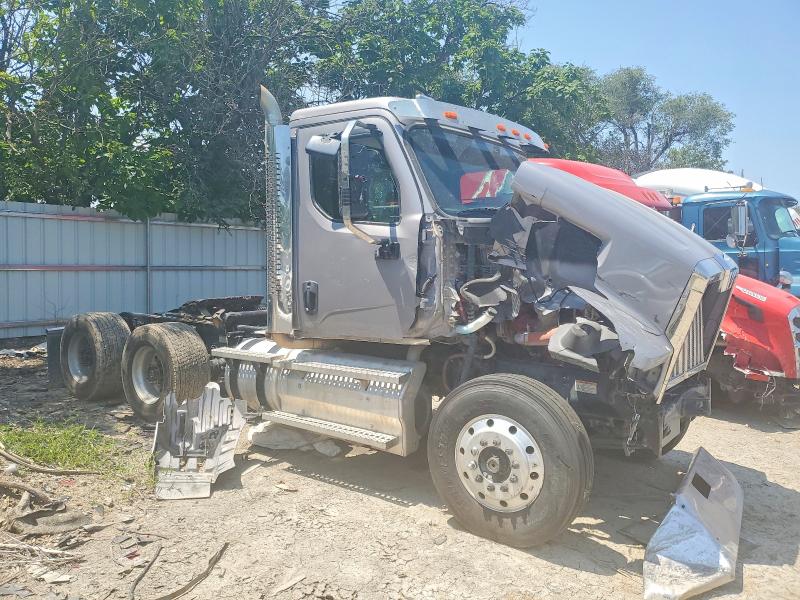2023 Western star/auto car VIN 5KJJBPFM4PLUK1622 COPART salvage auction — FRONT END, WV - SALVAGE CERTIFICATE, sold $1,000 on 2026-07-30 (photo 1)