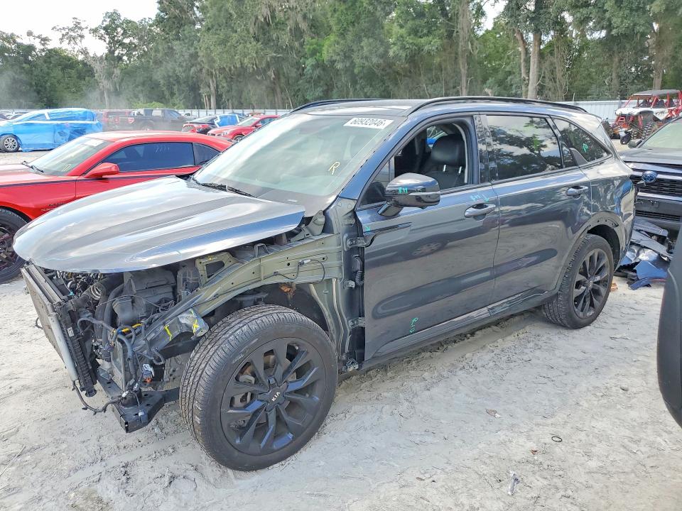 2021 Kia Sorento VIN 5XYRK4LF6MG058834 COPART salvage auction — FRONT END, Fl - Cert Of Title Slvg Rebuildable, sold $3,100 on 2026-07-28 (photo 1)