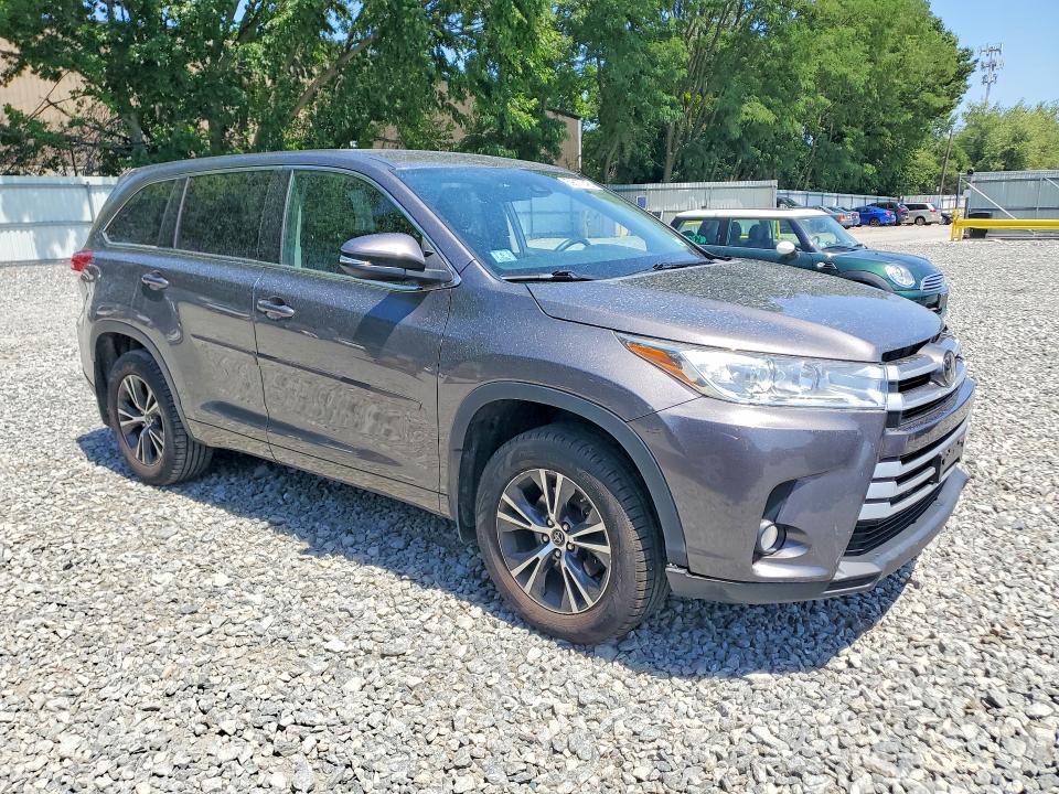 2018 Toyota Highlander VIN 5TDBZRFH9JS843287 COPART salvage auction — BURN, Ma - Cert Of Title-Salvage, sold $275 on 2026-07-23 (photo 4)