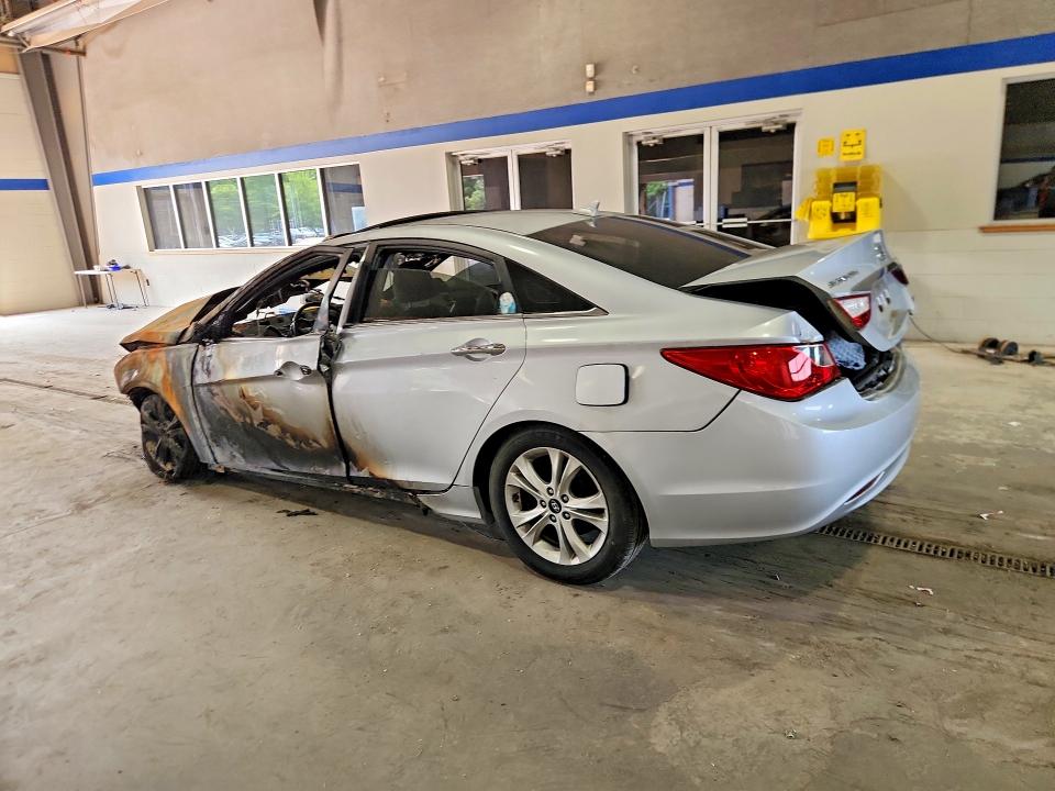 2011 Hyundai Sonata VIN 5NPEC4AC1BH212134 COPART salvage auction — BURN, VA - NON-REPAIRABLE CERTIFICATE, sold $225 on 2026-07-31 (photo 2)