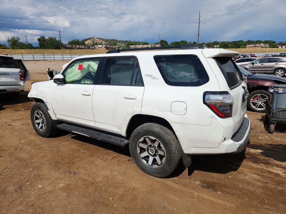 2022 Toyota 4runner VIN JTEPU5JR0N6023548 COPART salvage auction — FRONT END, Co - Salvage Title, sold $300 on 2026-07-29 (photo 2)