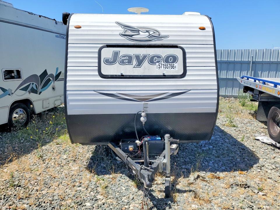 2018 Jayco Jay flight VIN 1UJBJ0AG6J77C0103 COPART salvage auction — VANDALISM, CA - SALVAGE CERTIFICATE, sold $250 on 2026-07-30 (photo 5)