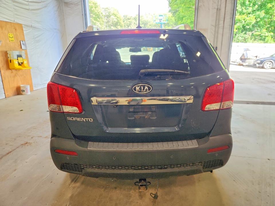 2011 Kia Sorento VIN 5XYKT4A26BG119885 COPART salvage auction — MINOR DENT/SCRATCHES, VT - CERTIFICATE OF TITLE, sold $1,650 on 2026-07-20 (photo 6)