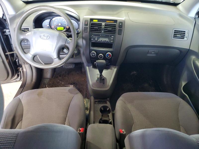 2008 Hyundai Tucson VIN KM8JM12BX8U712609 COPART salvage auction — MINOR DENT/SCRATCHES, Ky - Certificate Of Title, sold $675 on 2026-07-27 (photo 8)