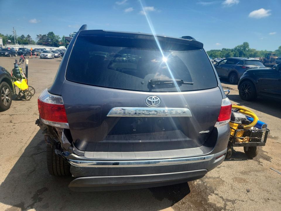 2012 Toyota Highlander VIN 5TDDK3EH7CS170059 COPART salvage auction — FRONT END, CT - CERT OF TITLE-SALVAGE, sold $825 on 2026-07-24 (photo 6)