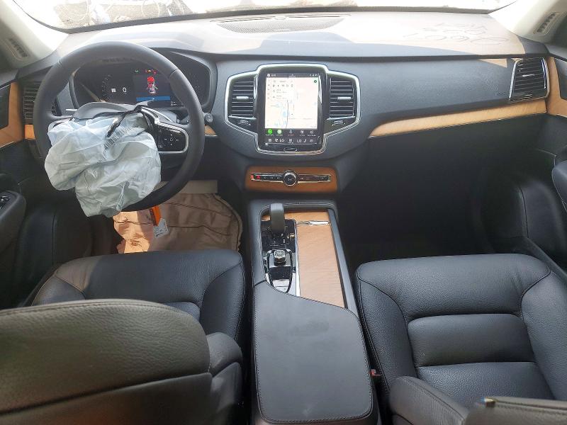 2025 Volvo VIN YV4H60PE3S1303836 COPART salvage auction — FRONT END, CO - PUBLIC - SALVAGE TITLE, sold $3,300 on 2026-07-28 (photo 8)