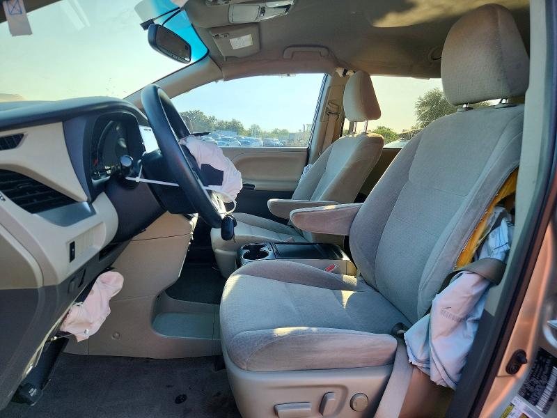 2015 Toyota Sienna VIN 5TDKK3DC4FS555788 COPART salvage auction — FRONT END, Fl - Cert Of Title Slvg Rebuildable, sold $375 on 2026-07-21 (photo 7)