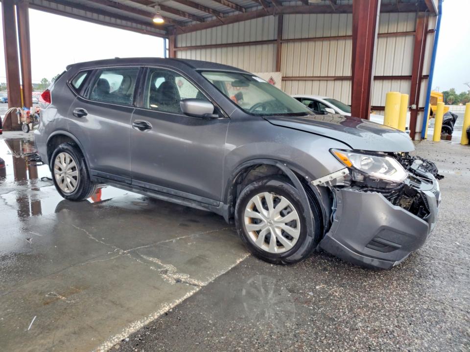 2017 Nissan Rogue VIN JN8AT2MV0HW000493 COPART salvage auction — FRONT END, Fl - Cert Of Title Slvg Rebuildable, sold $550 on 2026-07-28 (photo 4)