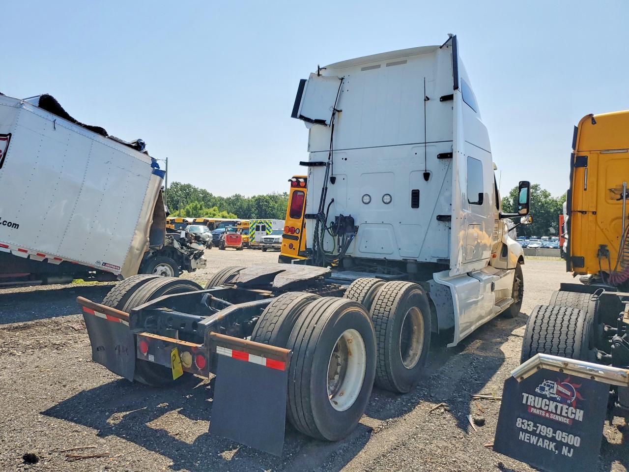 2019 International VIN 3HSDZAPR4KN326161 COPART salvage auction — Minor Dent/Scratches, NJ - CERTIFICATE OF TITLE, sold $5,300 on 2026-08-14 (photo 3)