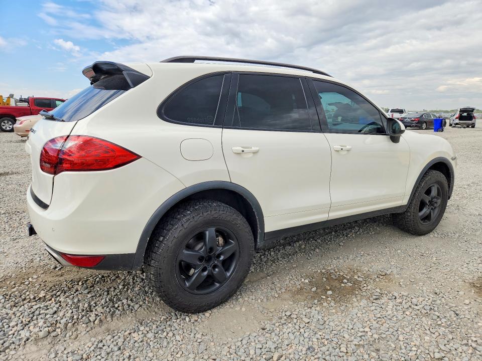 2012 Porsche Cayenne VIN WP1AB2A26CLA40708 COPART salvage auction — UNDERCARRIAGE, Co - Public - Salvage Title, sold $1,100 on 2026-07-30 (photo 3)