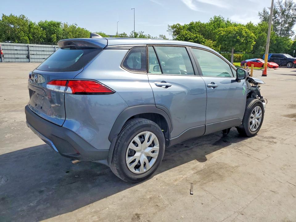 2022 Toyota Corolla cross VIN 7MUAAABG2NV032105 COPART salvage auction — FRONT END, Fl - Cert Of Title Slvg Rebuildable, sold $5,700 on 2026-07-22 (photo 3)