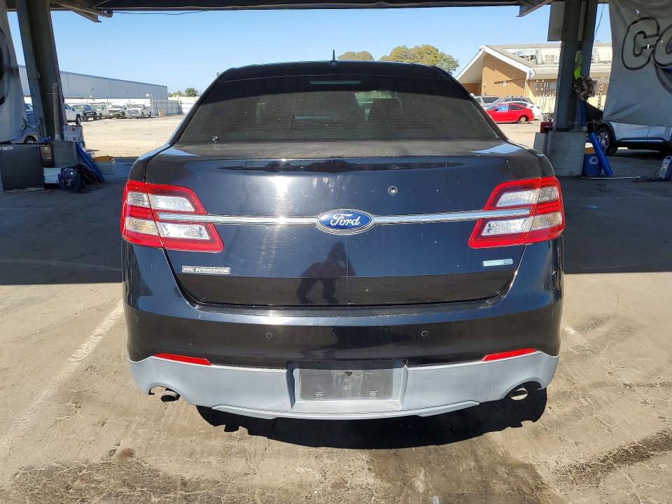 2015 Ford Taurus VIN 1FAHP2MK8FG163782 COPART salvage auction — MINOR DENT/SCRATCHES, Ca - Dis/Dlr/Exp Only Clean Title, sold $300 on 2026-07-30 (photo 6)