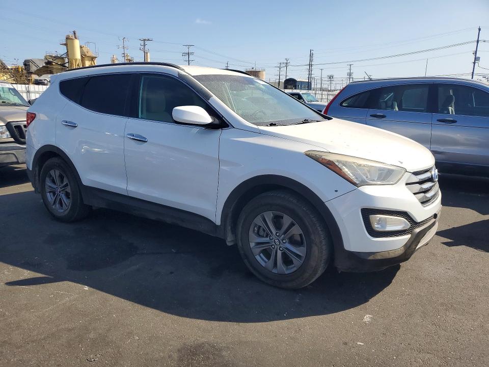 2014 Hyundai Santa fe VIN 5XYZU3LB0EG173805 COPART salvage auction — VANDALISM, Ca - Salvage Certificate, sold $1,850 on 2026-07-13 (photo 4)