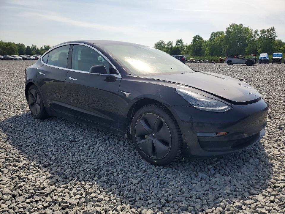 2018 Tesla Model 3 VIN 5YJ3E1EB0JF127252 COPART salvage auction — SIDE, Salvage Title, sold $1,650 on 2026-07-23 (photo 4)