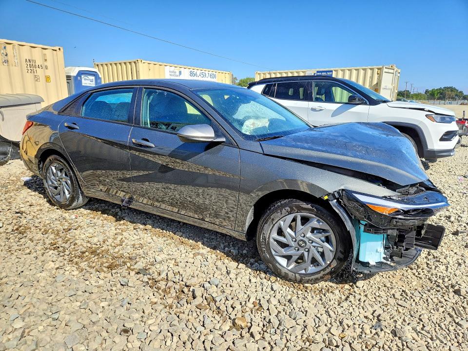 2026 Hyundai Elantra VIN KMHLM4DJ3TU205302 COPART salvage auction — FRONT END, CA - SALVAGE CERTIFICATE, sold $4,100 on 2026-07-23 (photo 4)