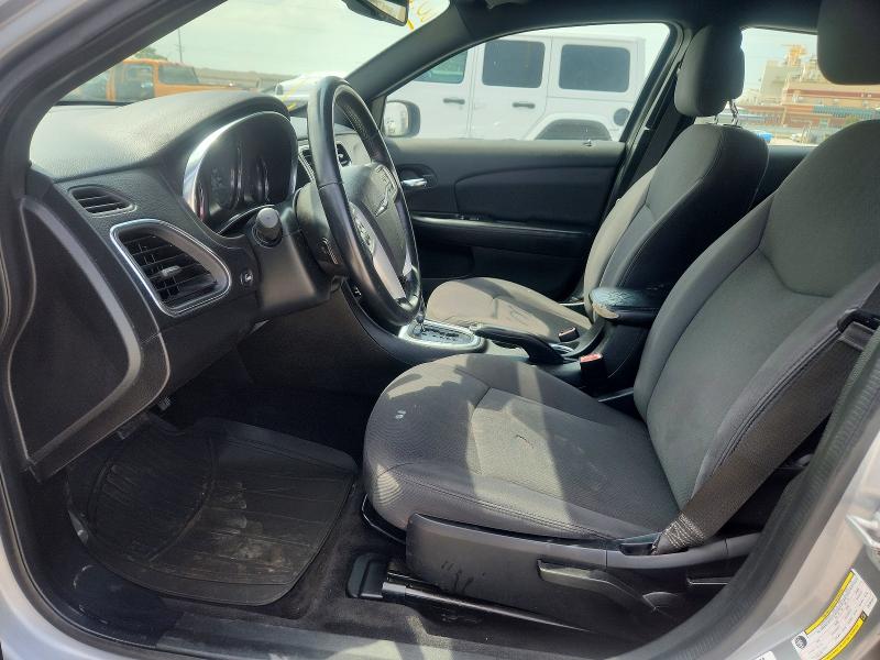 2014 Chrysler 200 VIN 1C3CCBBB8EN107617 COPART salvage auction — MINOR DENT/SCRATCHES, La - Permit To Sell (P), sold $425 on 2026-08-05 (photo 7)