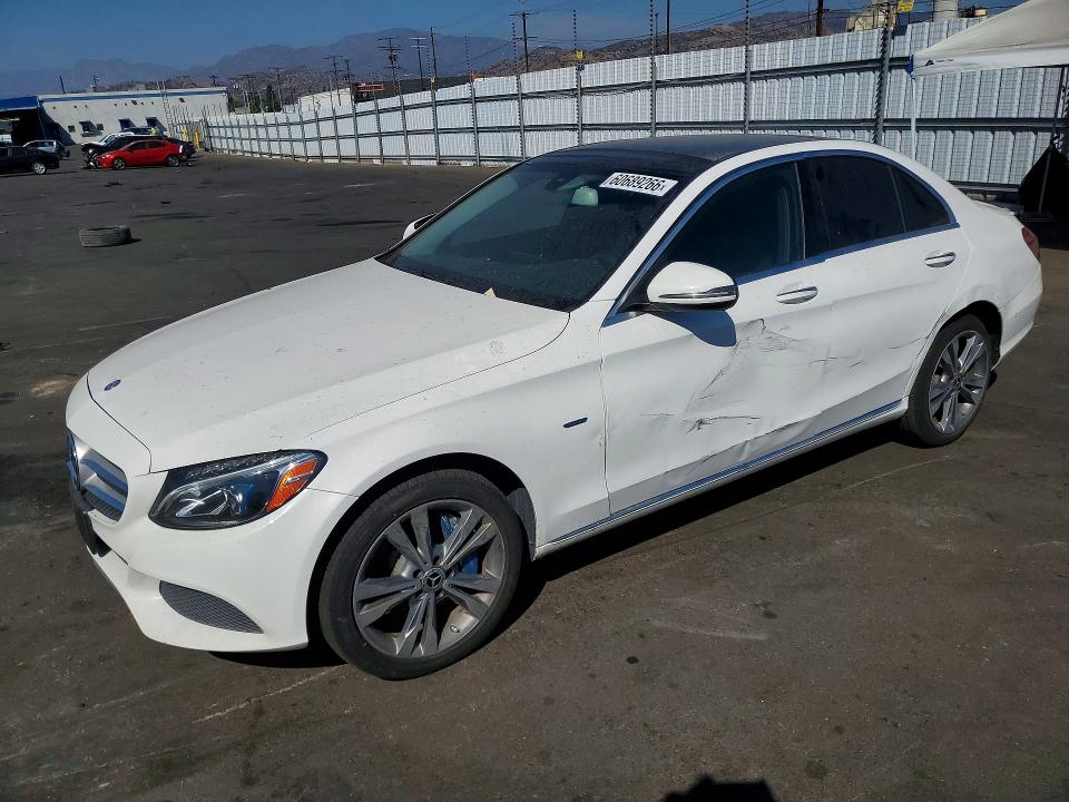 2017 Mercedes-benz C-klasse VIN 55SWF4HB0HU223544 COPART salvage auction — SIDE, CA - DIS/DLR/EXP ONLY CLEAN TITLE, sold $3,050 on 2026-07-30 (photo 1)