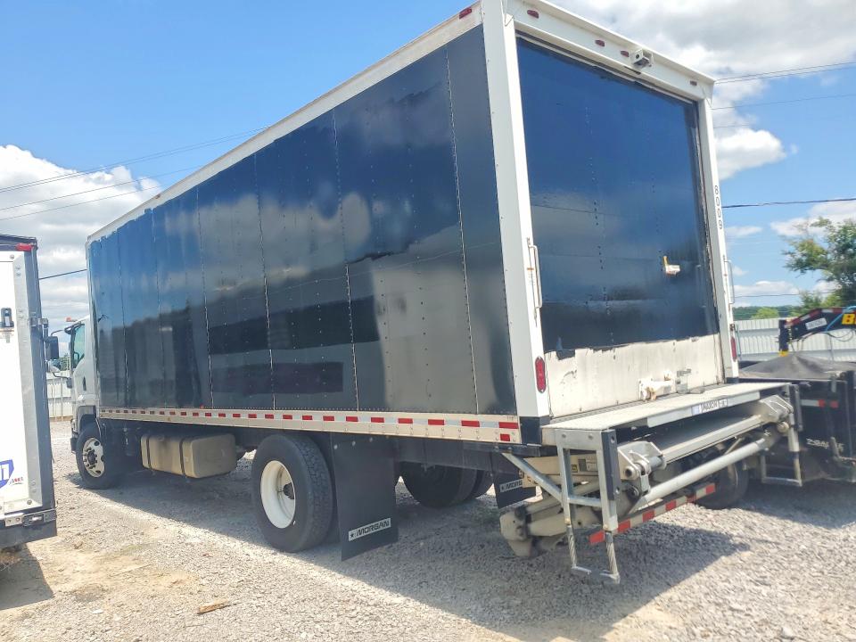 2018 Isuzu FTR VIN 54DK6S16XJSG01698 COPART salvage auction — MINOR DENT/SCRATCHES, PA - CERT OF TITLE, sold $21,000 on 2026-08-04 (photo 2)